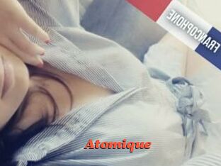 Atomique
