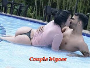 Couple_bigass