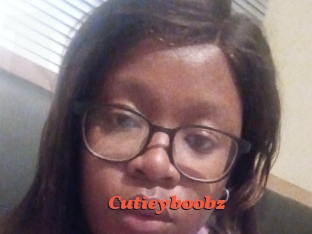 Cutieyboobz