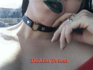 Dahlia_Priest