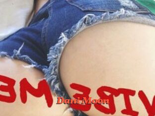 Dani_Moon
