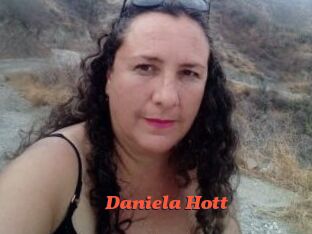 Daniela_Hott