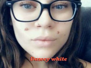 Dazeey_white
