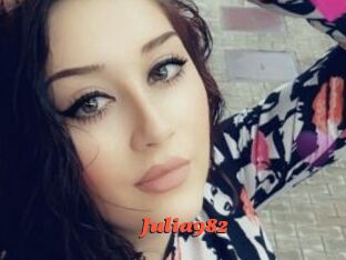 Julia982