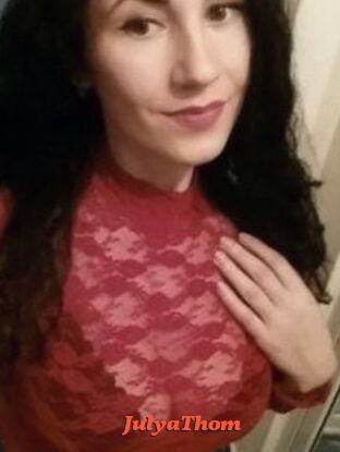 JulyaThom