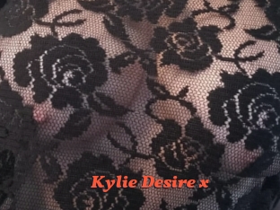 Kylie_Desire_x