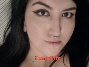 LunaTits
