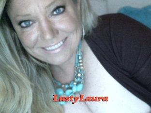 LustyLaura