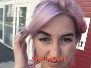 MaeHotKiss