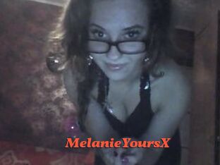 MelanieYoursX
