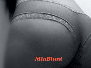 MiaBlunt