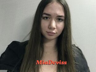 MiaDeviss
