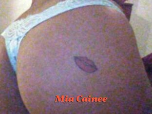 Mia_Cainee