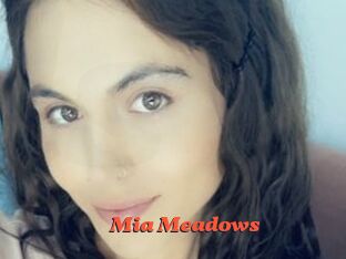 Mia_Meadows