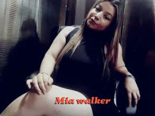 Mia_walker