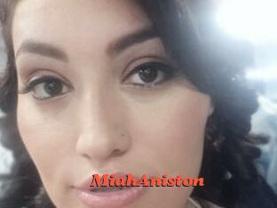 MiahAniston