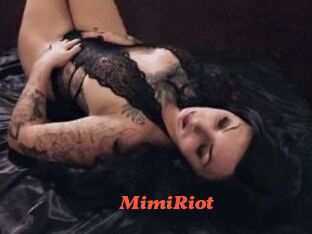 Mimi_Riot