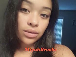 Miyah_Brooks
