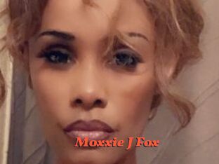 Moxxie_J_Fox Livespot