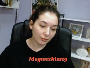 Meganxkiss19