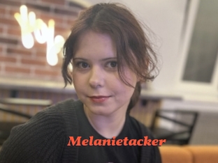 Melanietacker