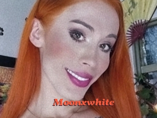 Moonxwhite