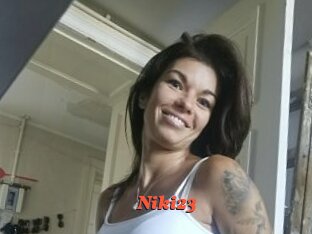 Niki23