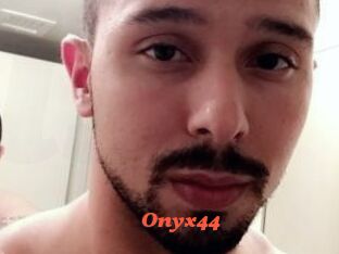Onyx44