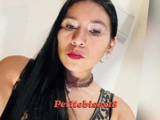 Petitebisex18