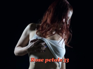 Rose_petals_33