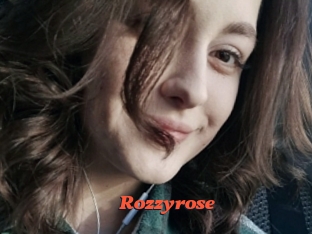 Rozzyrose