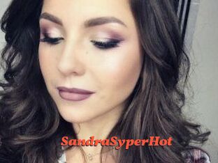 SandraSyperHot