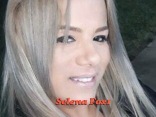 Selena_Fox1