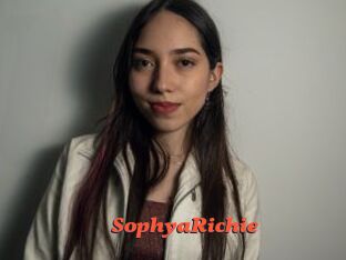 SophyaRichie