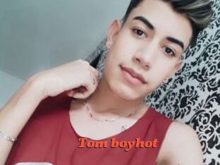 Tom_boyhot