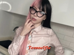 Tessaelfie