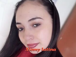 Xiomy_latina